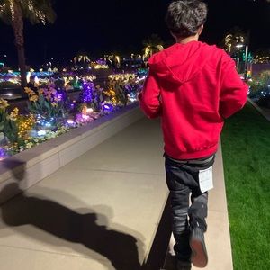 Meet your Posher, Joshua